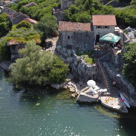Holiday Home Radus Вирпазар Экстерьер фото