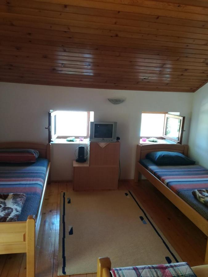 Holiday Home Radus Вирпазар Экстерьер фото