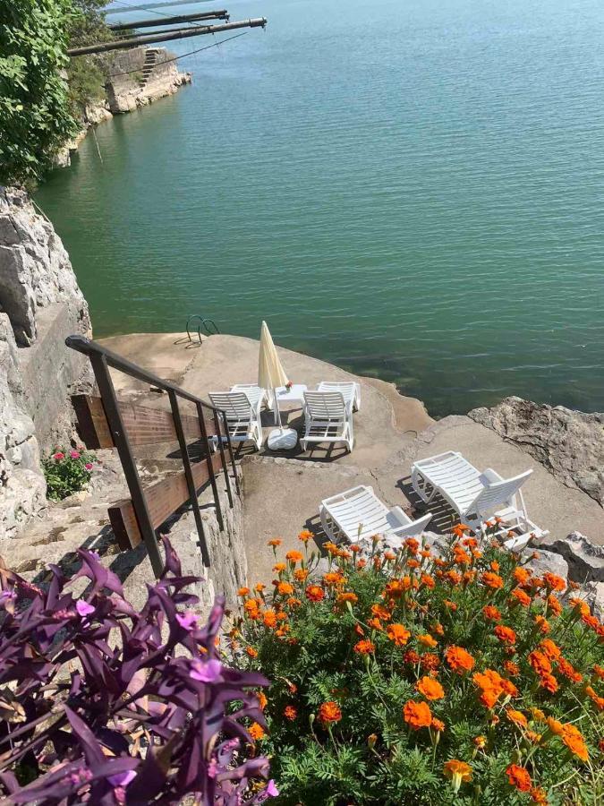 Holiday Home Radus Вирпазар Экстерьер фото